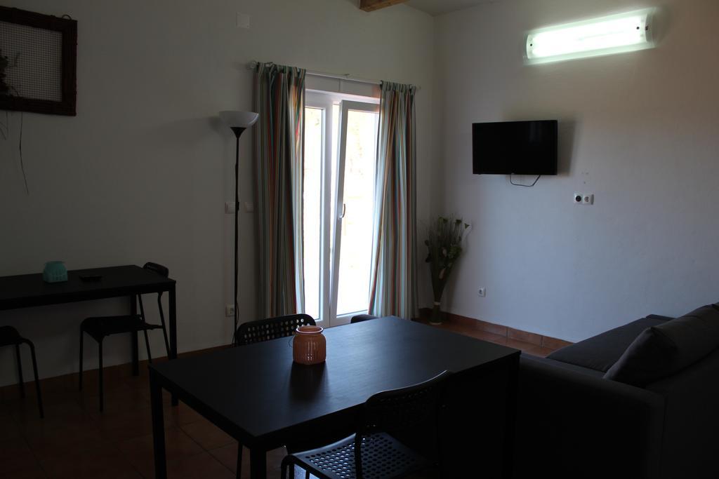 Hotel Monte Da Barragem Montargil Exterior foto
